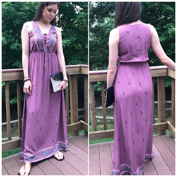 ❗️CLOSING SALE❗️Mauve CrissCross V Neck Maxi Dress - Picture 3 of 3